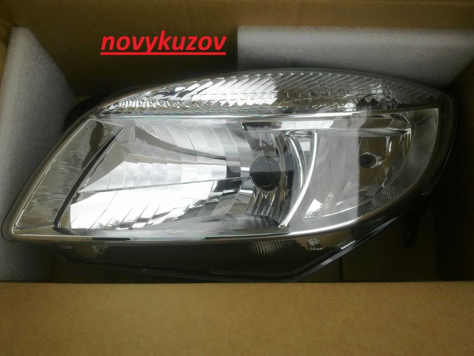 Капот на Skoda Fabia 2 Шкода Фабія 2 Skoda Roomster Шкода Румстер