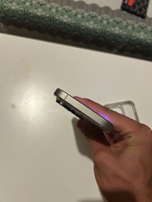 IPhone 15 pro branco