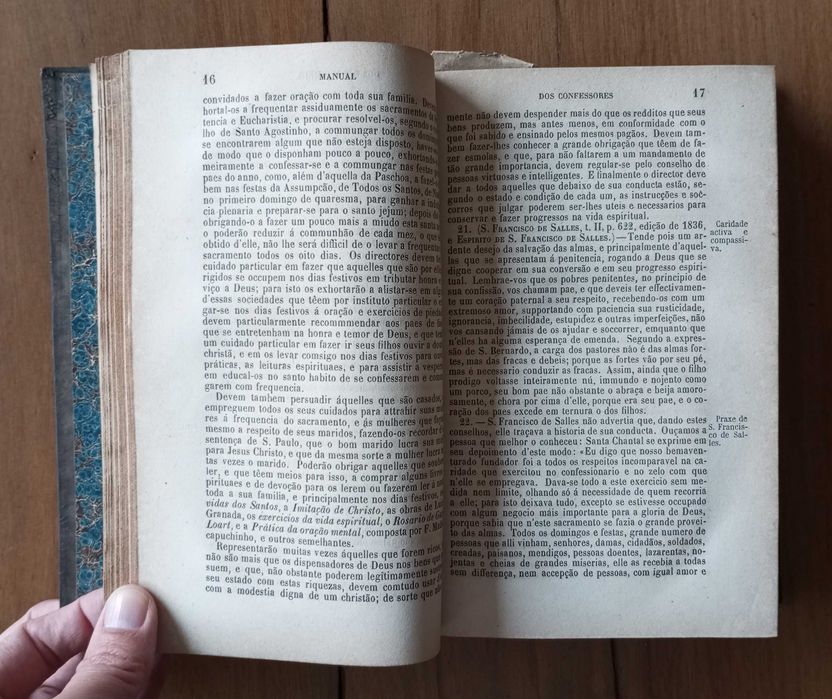 Antigo livro Manual dos Confessores pelo Padre J. Gaume 1880