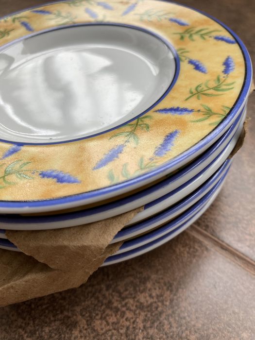 6 Lavender-Themed Plates428625446379857921