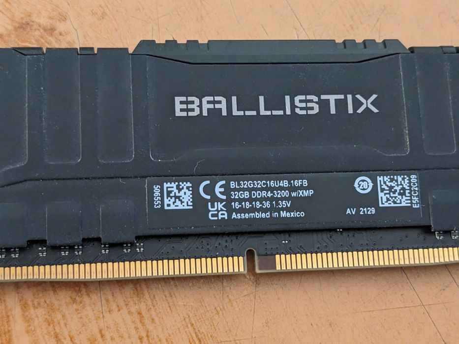 crucial ballistix ddr4 3200 - купити комплектуючі для ПК - Ціна на