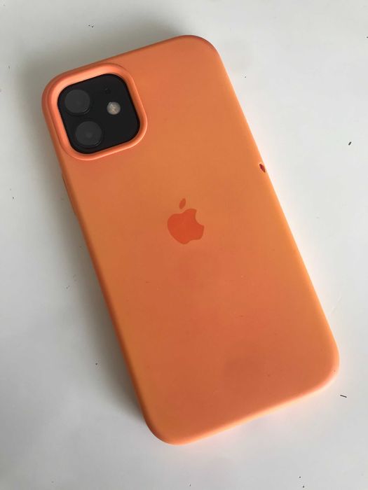 iPhone 12 256 GB Black, excellent condition, case included.64284528784257123