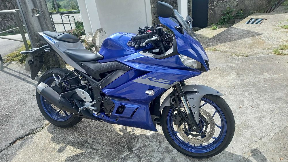 Yamaha R3 2021 nova