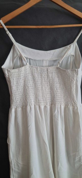 Macacão branco ajustável