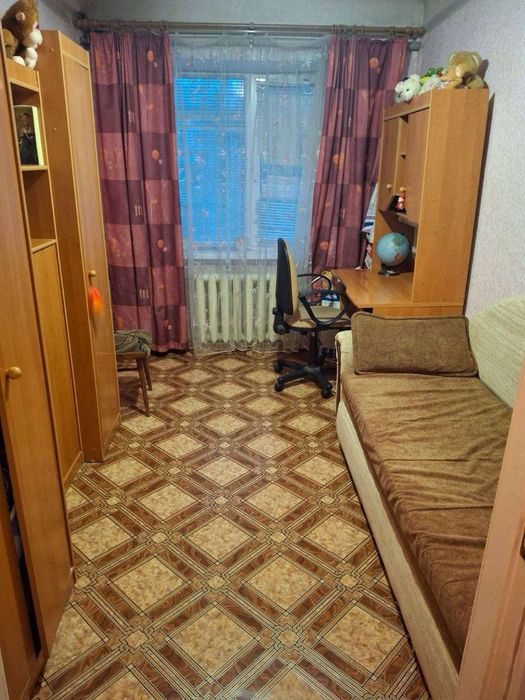 Здається трикімнатна квартира у Краматорську