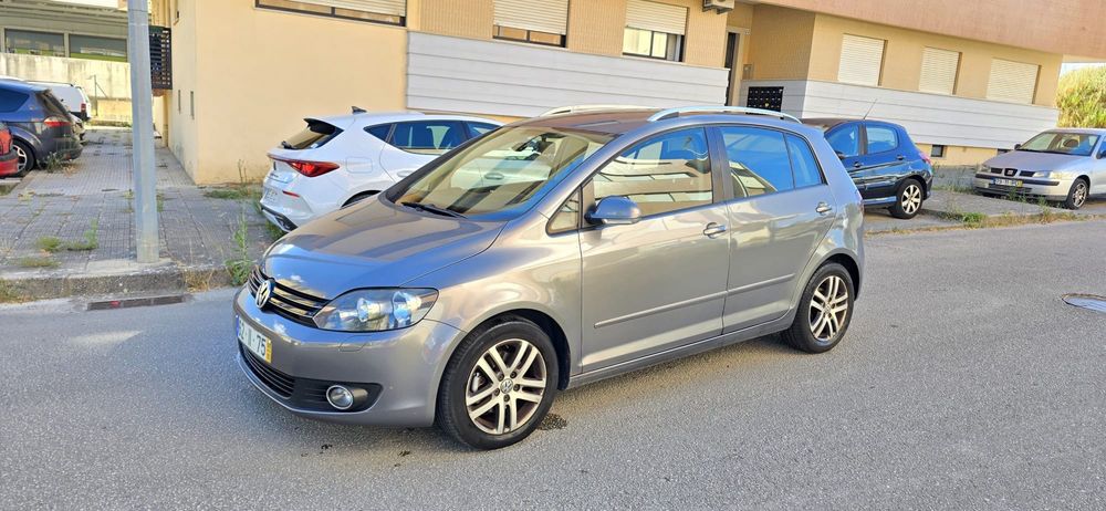VW Golf Plus 1.6 TDI Trendline Ano 2009 a diesel