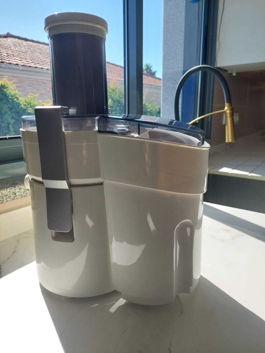 Máquina de sumos naturais de fruta Silvercrest