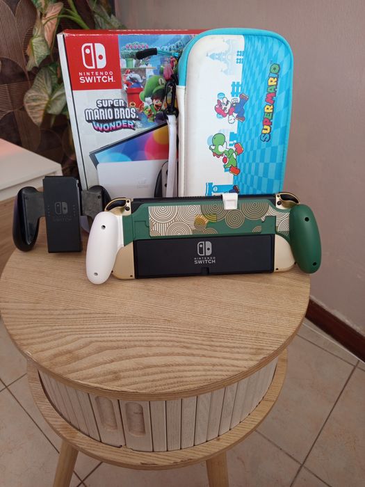 Nintendo Switch Oled com case transporte