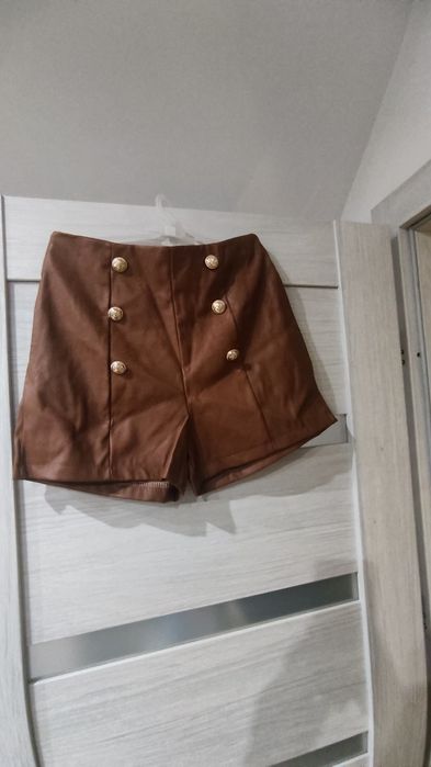Spodenki brązowe carmel skórzane L