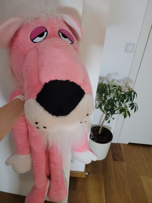 Pluszowa Rozowa Pantera
Wysokość 140 cm
Szerokość glowy 38 cm
Długość