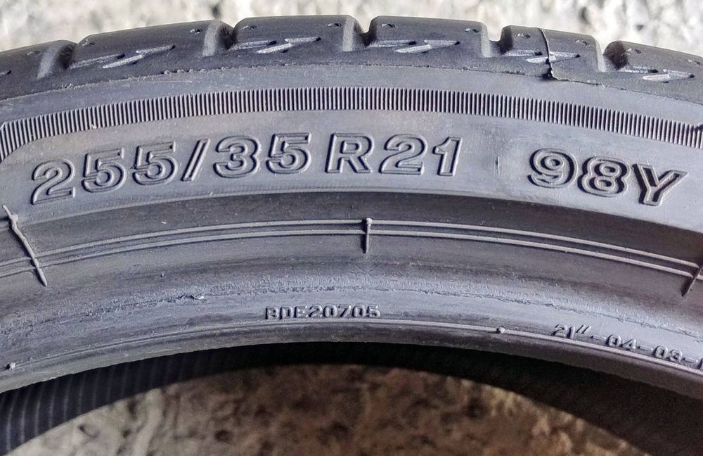 Шини літні R21 255/35 Bridgestone Turanza T005