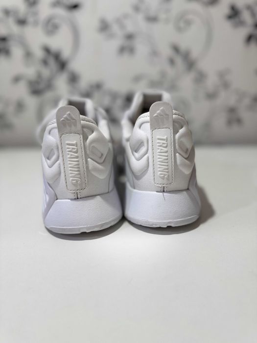 Кросівки  тренувальні Adidas DROPSET 3 TRAINER 39.5р.