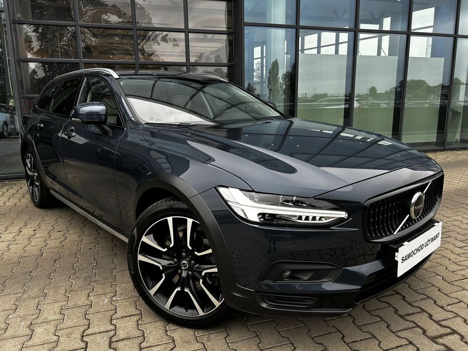 Volvo V90 Cross Country