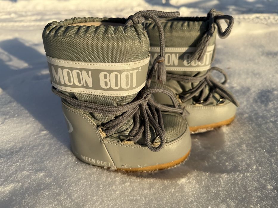 Moon boot дуже теплі чобітки дитячі