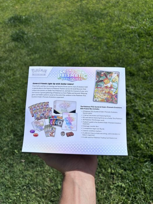 Pokémon Prismatic Evolutions ETB