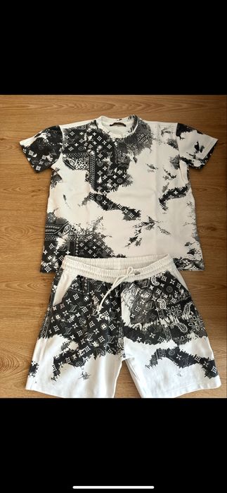 Dres louis vuitton