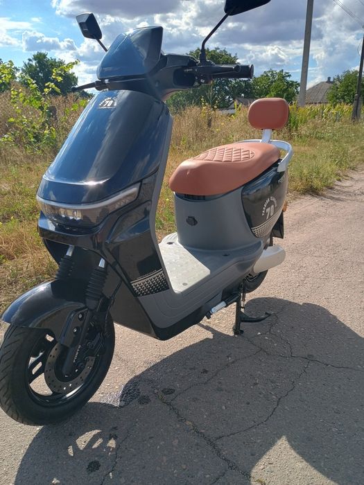 Продам електроскутер Форте Айро 1500в