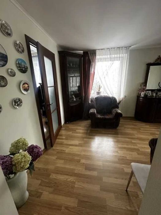 3 кім РЕМОНТ середній поверх багатоповерхівка ПЕРЕМОГА безнал (719313)