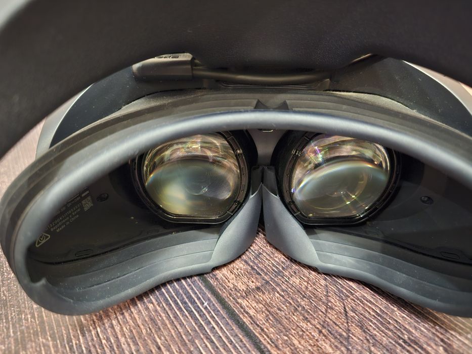 Шлем віртуальної реальності Playstation VR2