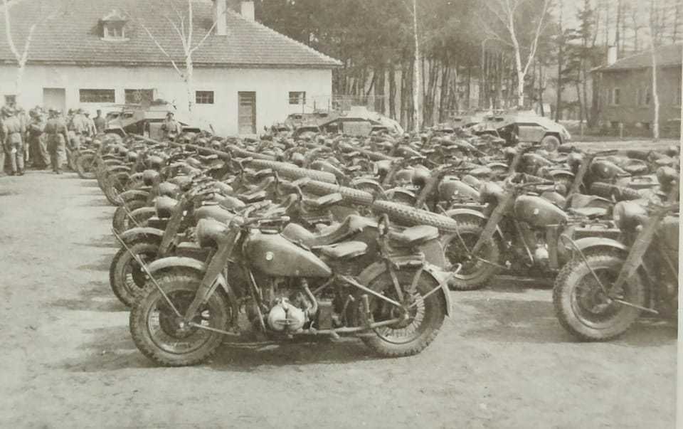 SKUP Motocykli Z LAT współczesnych do powojennych 51O644O13