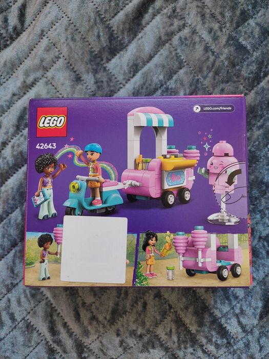 LEGO Friends 42643 Stoisko z watą cukrową i skuter