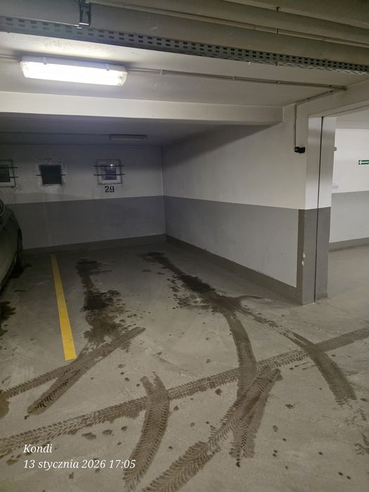 Miejsce postojowe w garażu podziemnym