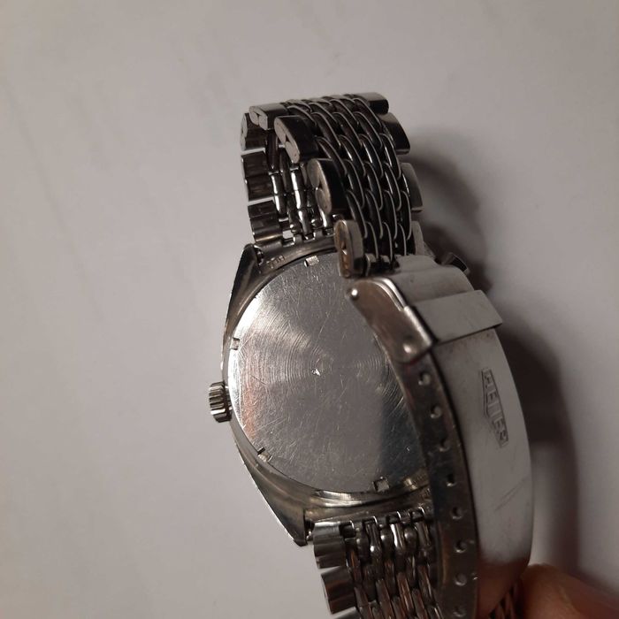 Relógios pulso Heuer Carrera e "Heloisa" military