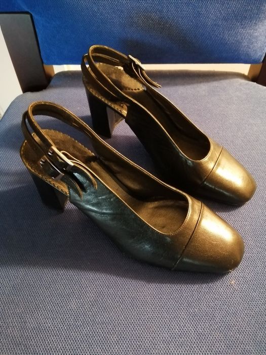 Sapato preto calça 33/34