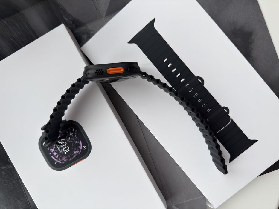 Смарт-часы Apple Watch Ultra 3 GPS + Cellular 49mm Black Titanium Case with Black Ocean Band (MF0J4QP/A)