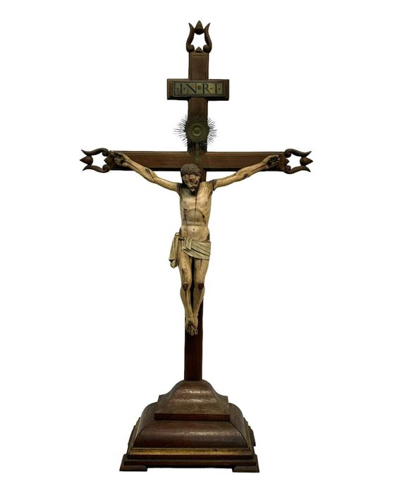 Cristo Crucificado Antigo