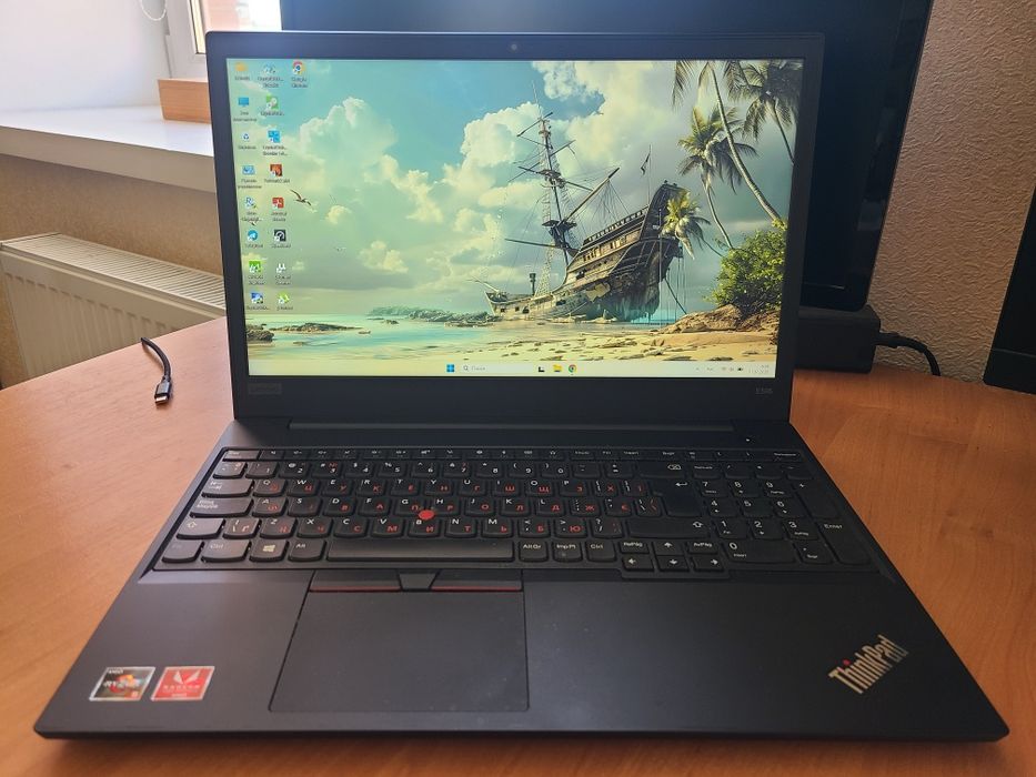 Ноутбук Lenovo ThinkPad E595 / Ryzen 5 / 16Gb / 250Gb / АКБ