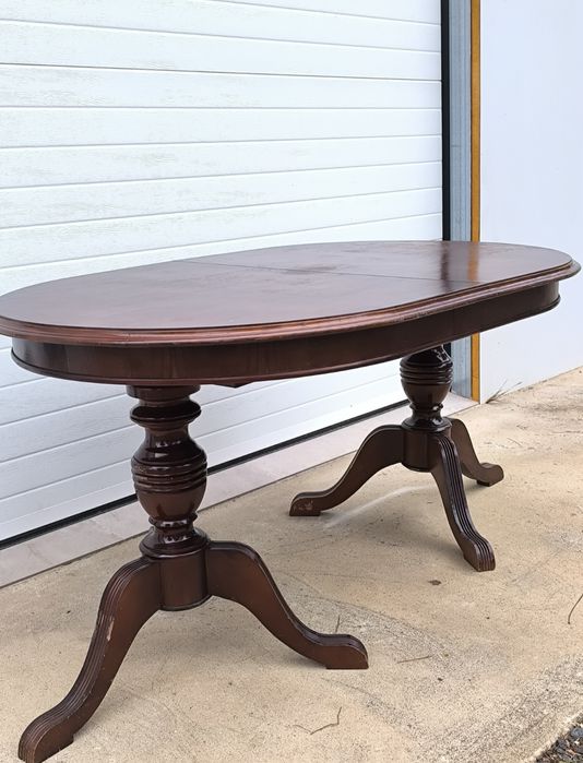 Mesa em mogno maciço