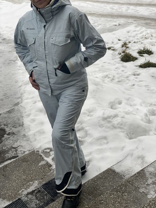 Лижний костюм Columbia  , розмір  М, з шапкою в комплекті.