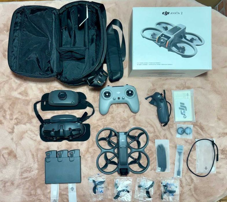 DJI Avata 2 - Fly More Combo + FPV RC3  *NOVO*