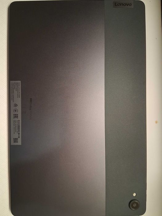 Tablet Lenove model TB-J606F
