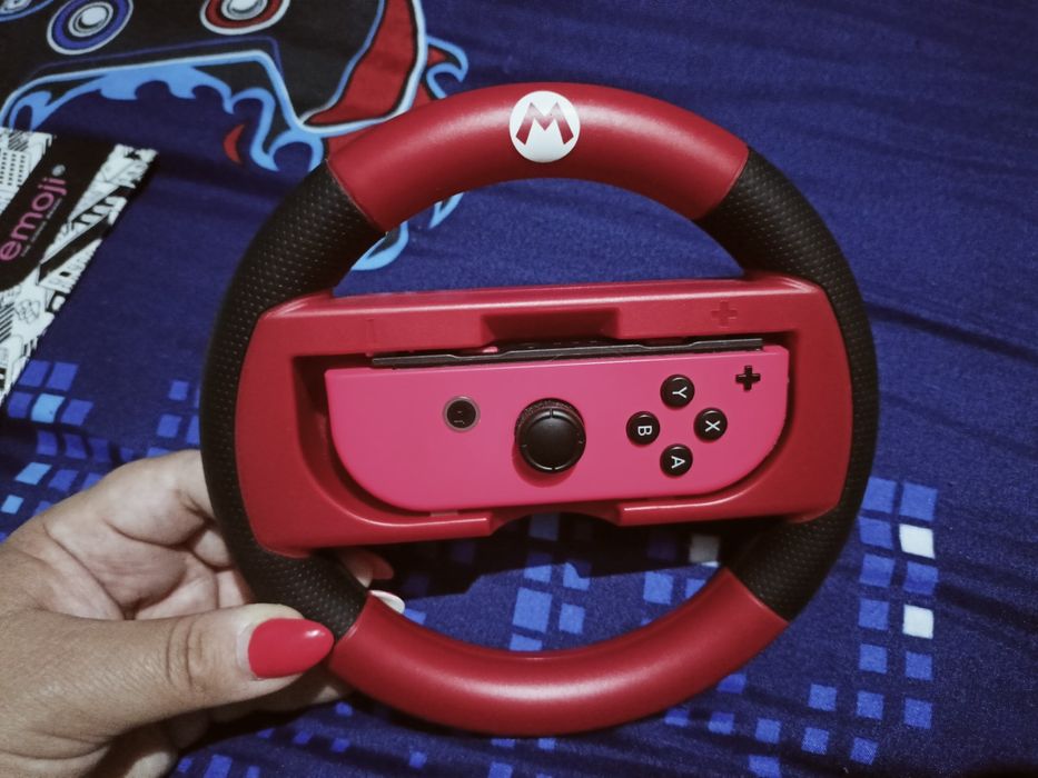 Gra Mario Kart Deluxe 8 plus oryginalna kierownica Nintendo Switch j.n