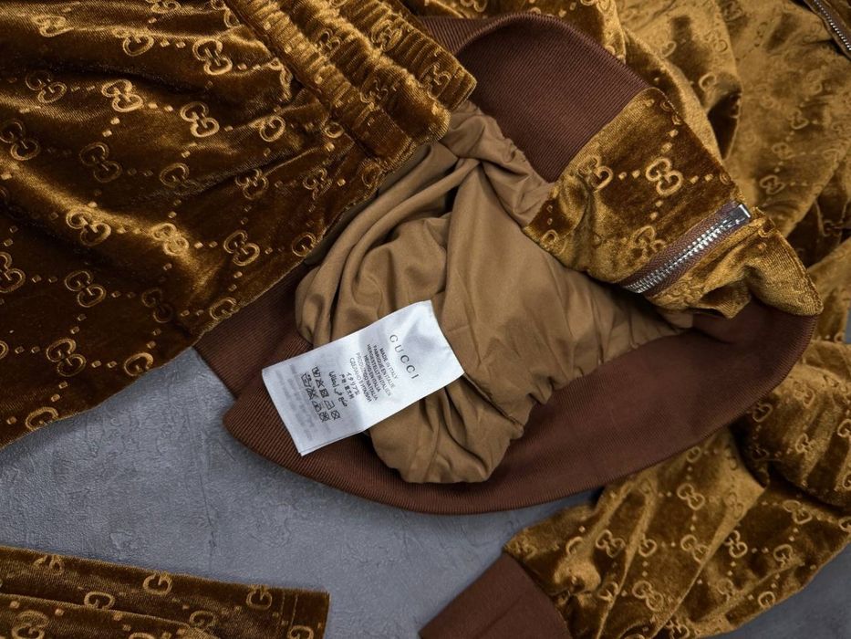 Велюровий костюм Gucci
