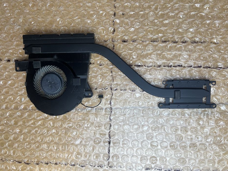 Система охолодження з кулером Dell Latitude 5580, 5590