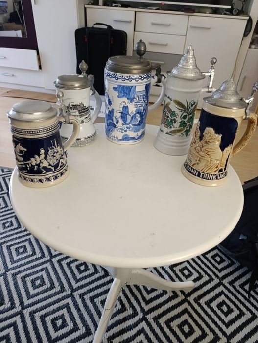 Пивные бокалы .  .