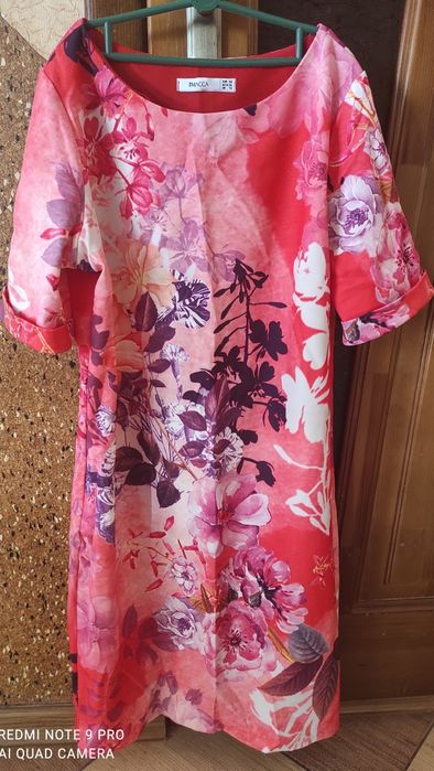 Плаття в квітковий принт