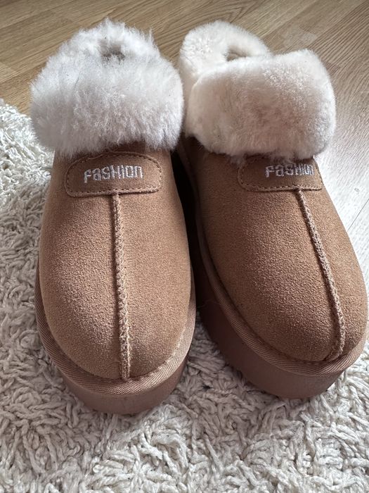 Продам угги замша
