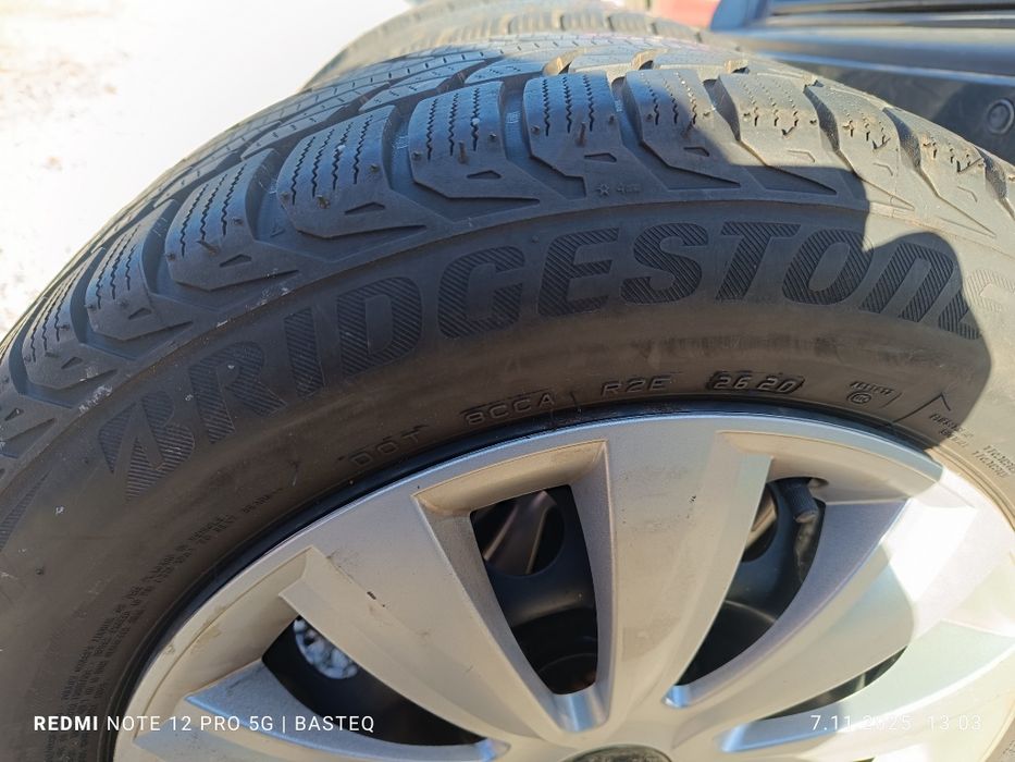 Komplet kół zimowych 185/60R15 VW Audi