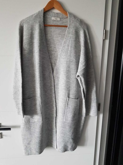 Eleganckie 2 długie swetry z letnia sukienką