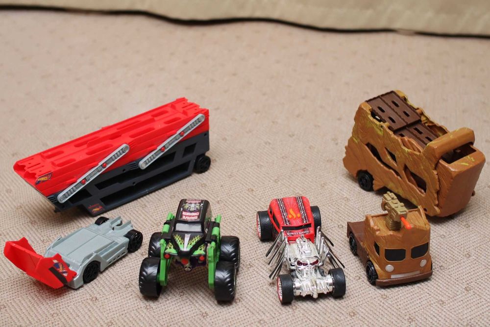Пакет-набор лот б/у машин Хот Вилс, Hot Wheels.