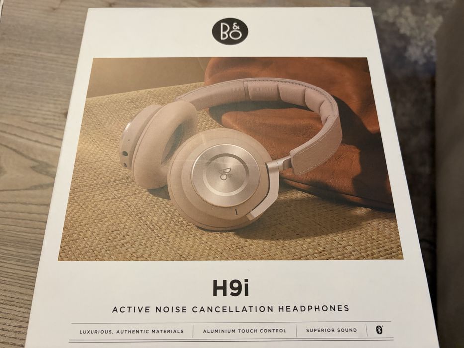 Bang & Olufsen BeoPlay H9i - limestone