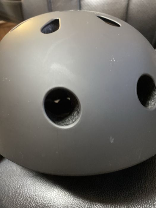 захисний шолом ninebot