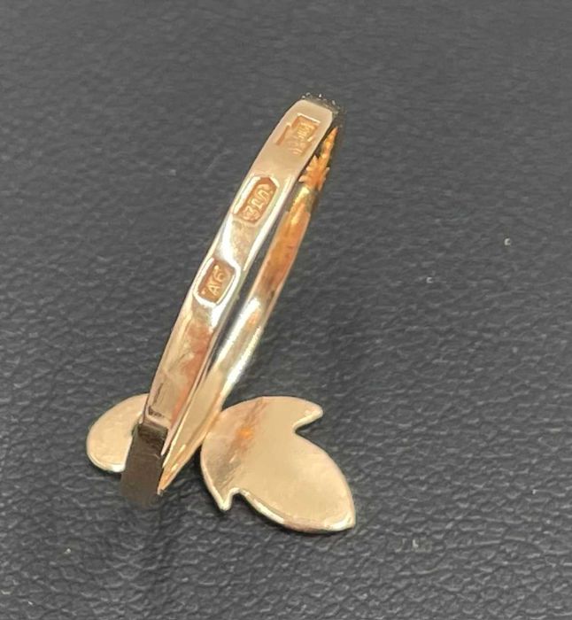 Złoty pierścionek 14kt (585) 1,63 gram z listkiem R16