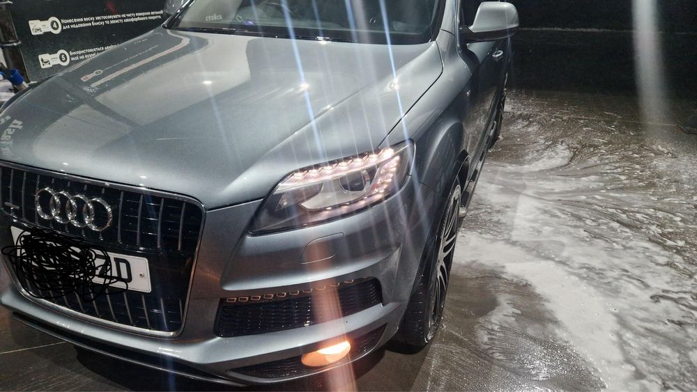 ауди Q7 право рулная