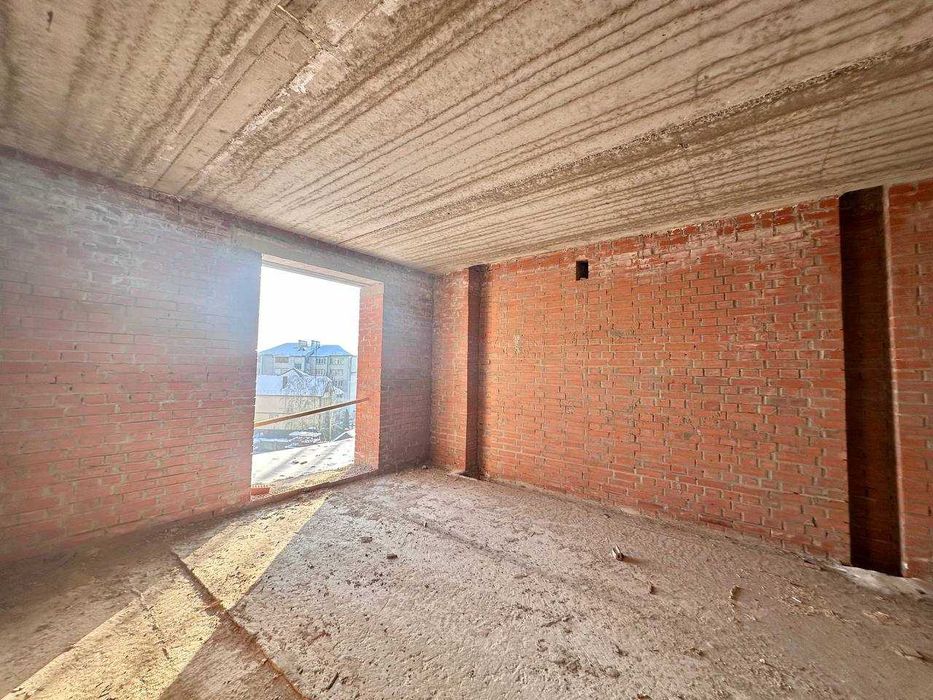 Однокімнатна квартира з індивідуальним опаленням на Каскаді