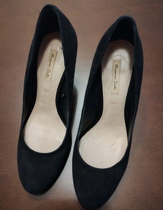 Szpilki,  czółenka Massimo Dutti